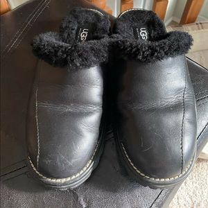 🖤 Ugg Clogs 🖤